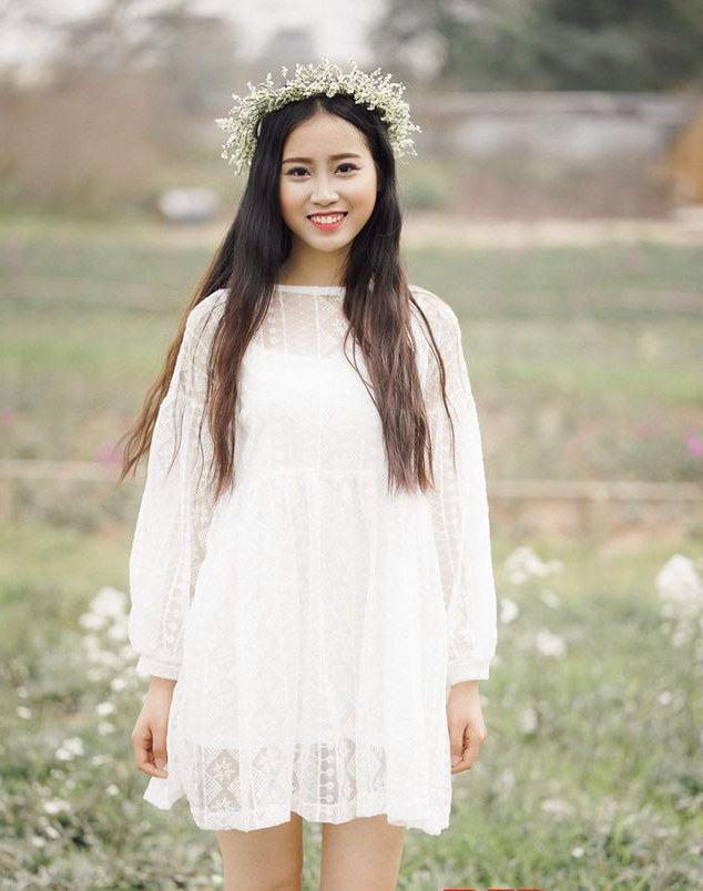 The model of girls dresses should be present on 8/3 Picture 1