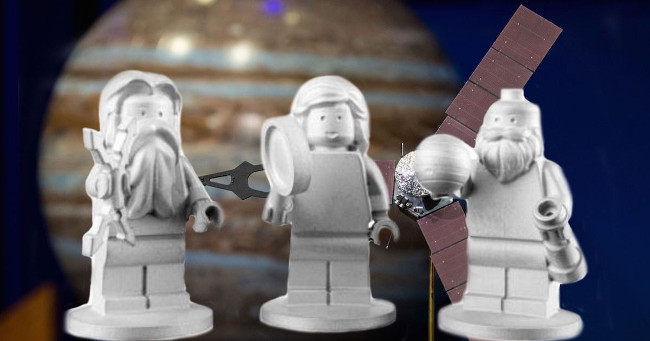 The most bizarre things people ever bring to space Picture 7