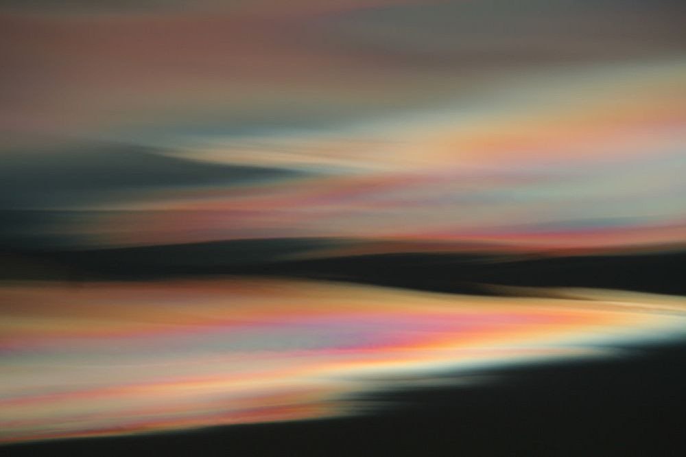 The mystery and the irresistible beauty of nacre clouds Picture 5