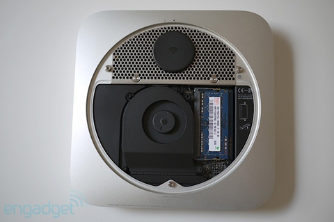 The new 'Apple Mac mini' box Picture 9
