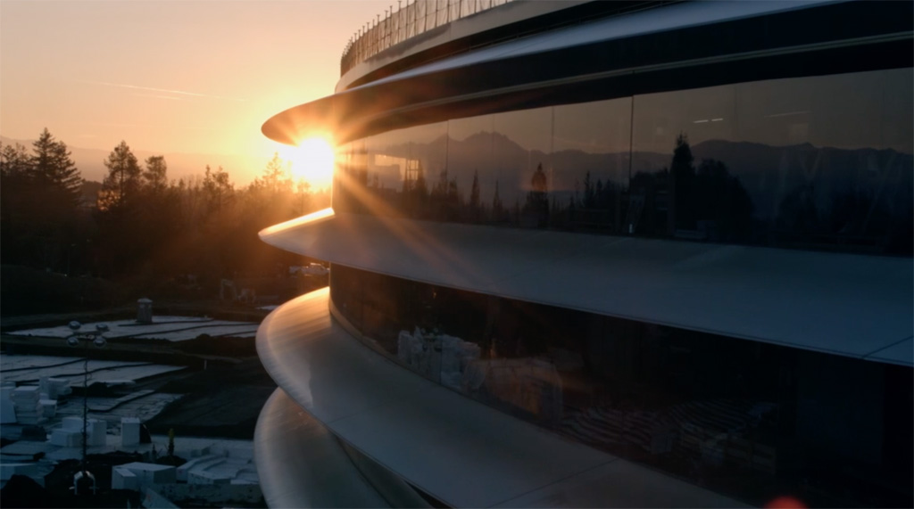 The photo is sparkling about Apple Park, Apple's new $ 5 billion headquarters Picture 1