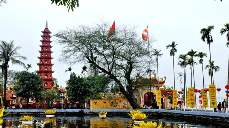 The places where famous worshiping and worshiping ceremonies are held in Hanoi Picture 3