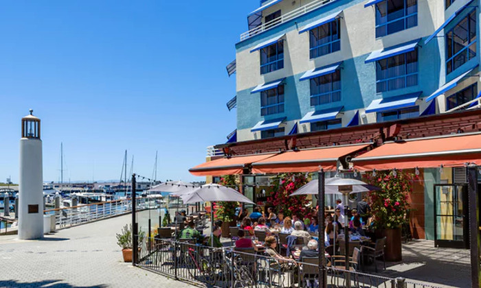 The precious travel experience for those who first arrive in Oakland, California Picture 7