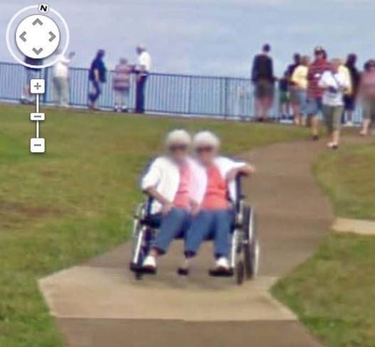 The series of funny photos that Google Maps has recorded across the world streets Picture 21