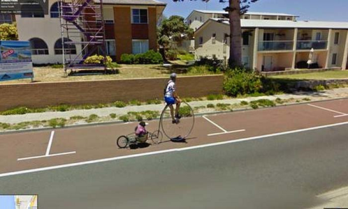 The series of funny photos that Google Maps has recorded across the world streets Picture 31