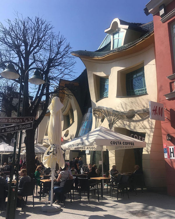 The series of images is confusing and makes anyone look at you confused Picture 15