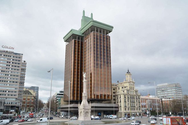 The skyscraper towers upside down from the top to the foundation in Spain Picture 3