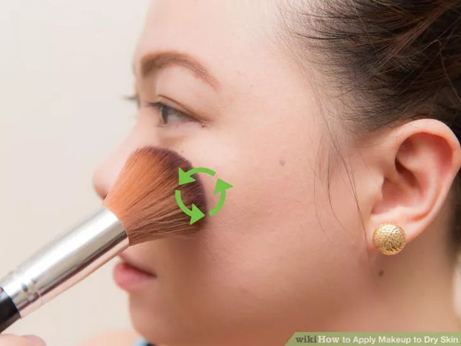 The standard 'no need to adjust' makeup steps for dry skin Picture 15