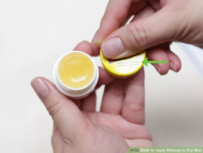 The standard 'no need to adjust' makeup steps for dry skin Picture 5