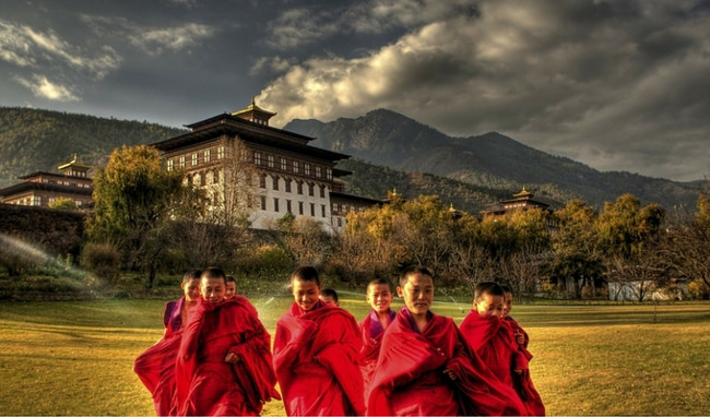 The strange paradox 6 countries in the world Picture 1