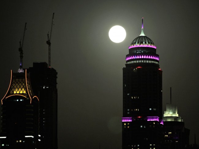 The top 16 skyscrapers have the most terrible construction funding ever Picture 11