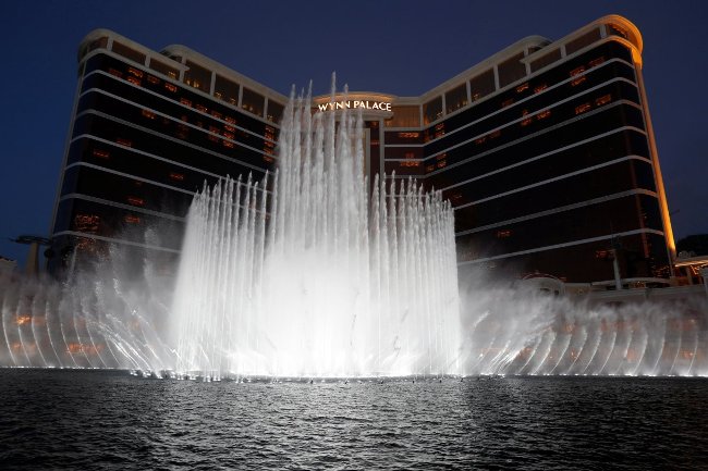 The top 16 skyscrapers have the most terrible construction funding ever Picture 15