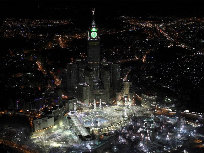 The top 16 skyscrapers have the most terrible construction funding ever Picture 17