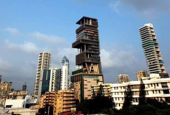 The top 16 skyscrapers have the most terrible construction funding ever Picture 4
