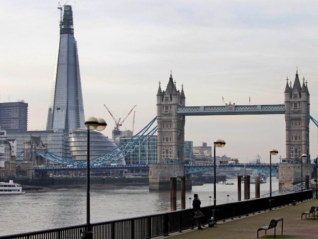 The top 16 skyscrapers have the most terrible construction funding ever Picture 8