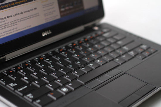 The ultra-durable Dell Latitude E6430s weighs only 1.7 kg Picture 2