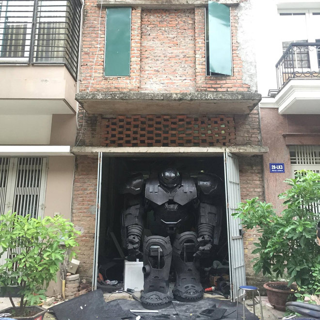 The Vietnamese guy builds a big Hulkbuster armor and the quality of Iron Man's quality Picture 3