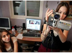 The virus shoots the video clip Picture 1