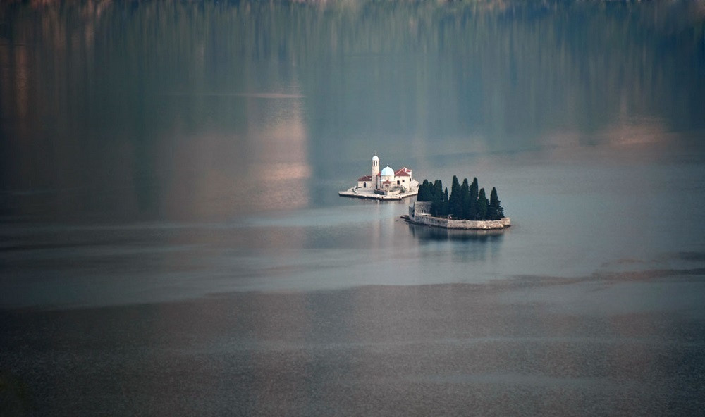 The whole Earth seems to shrink in this beautiful country Picture 6