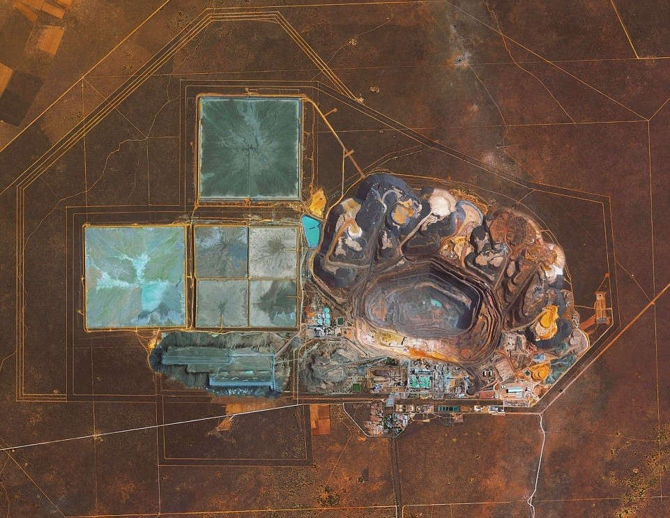 These are images of Earth from above that you've never seen before Picture 11