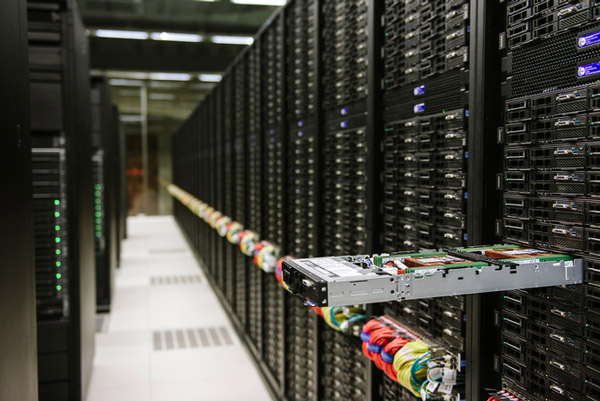 This is the most beautiful data center in the world, and it is placed in the church of God Picture 12