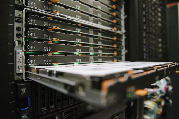 This is the most beautiful data center in the world, and it is placed in the church of God Picture 9