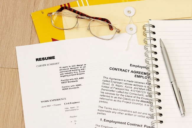 To have an impressive English CV you should not give the following words Picture 3