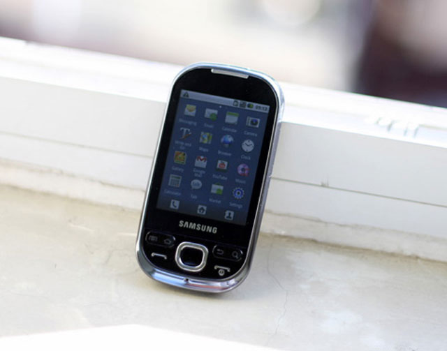 Top 10 cheap Android phones in Vietnam Picture 3