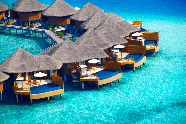 Top 10 countries with the smallest area in the world Picture 3