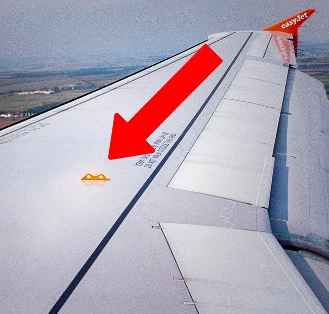 Top 10 extremely interesting things on the plane may not know you Picture 1