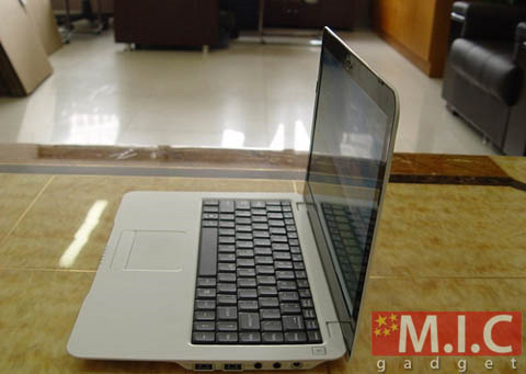 Top 10 'fake' laptops Picture 4