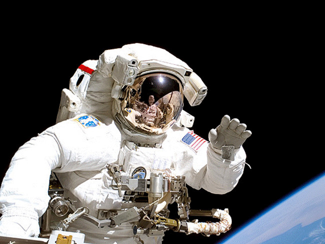 Top 10 interesting facts about the Moon you may not know Picture 5