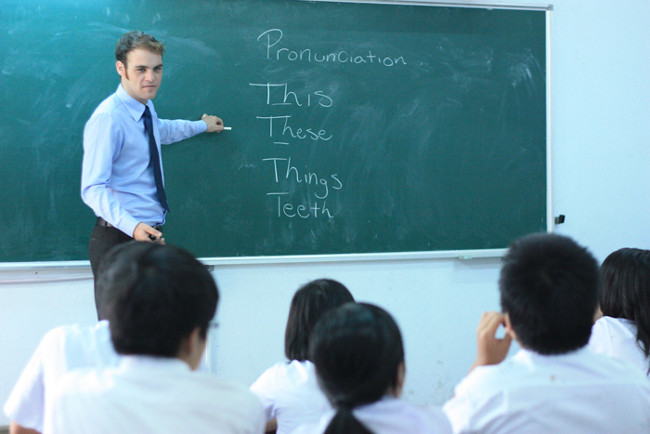 Top 10 jobs are best suited for people who talk a lot Picture 6