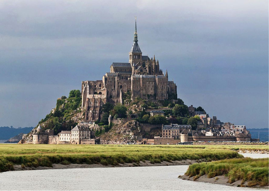 Top 10 most beautiful castles in the world Picture 11