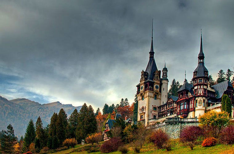 Top 10 most beautiful castles in the world Picture 3