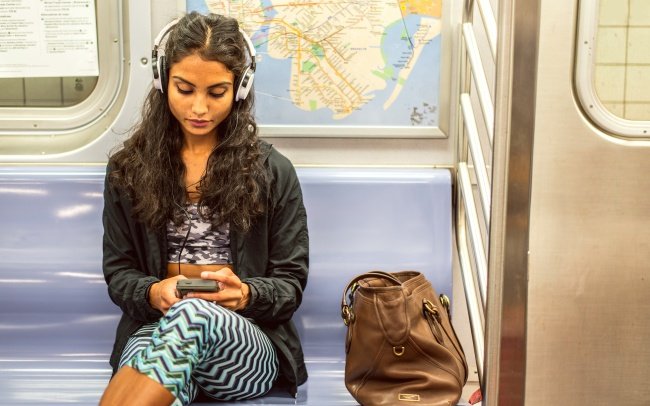 Top 10 psychological effects that affect human behavior you may not know yet Picture 10