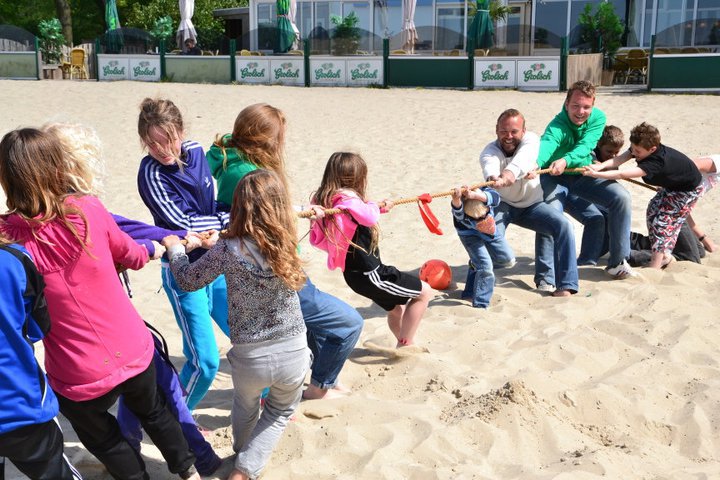 Top 30 best and fun group games Picture 8