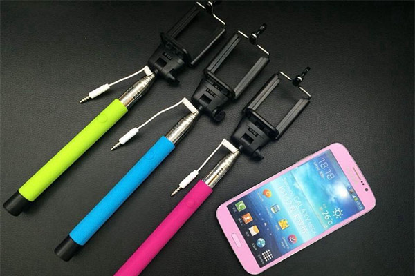Top 5 quality selfie sticks Picture 1