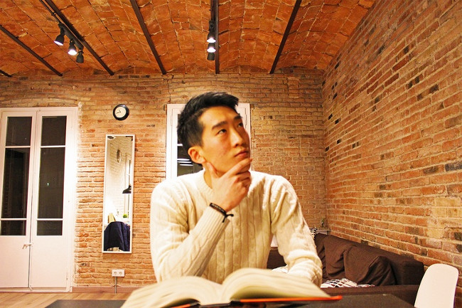 Top 7 most difficult languages ​​for English speakers Picture 3