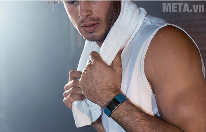 Top smart bracelets are rated the most Picture 4