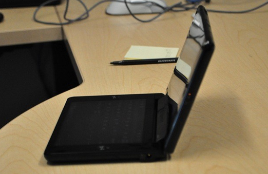 Toshiba is nostalgic for dual-screen 7-inch laptops Picture 25