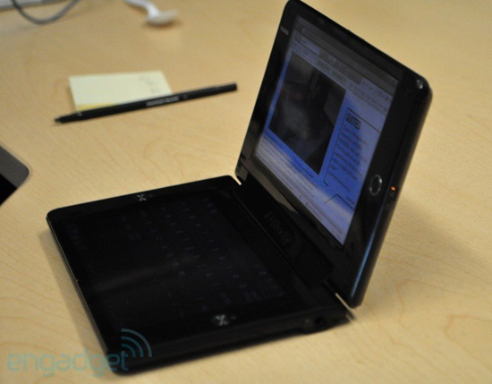 Toshiba is nostalgic for dual-screen 7-inch laptops Picture 26