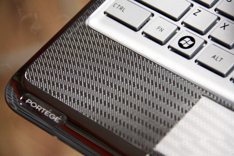 Toshiba Portege T230 costs 19.3 million VND in Vietnam Picture 10