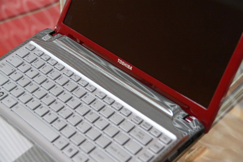 Toshiba Portege T230 costs 19.3 million VND in Vietnam Picture 3