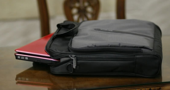 Toshiba Satellite M300 is red Picture 7