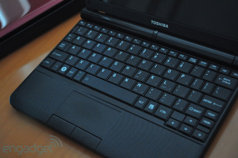 Toshiba's cheap 8.5-hour netbook Picture 3