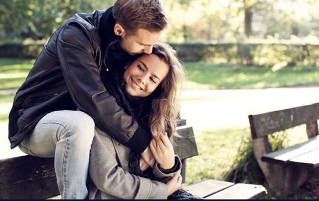 Touching statuses clung to their ex Picture 1