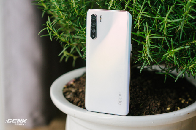 Try heavy gaming on the highest setting on OPPO Reno3 Picture 2