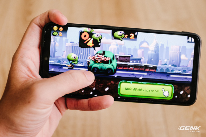 Try heavy gaming on the highest setting on OPPO Reno3 Picture 5