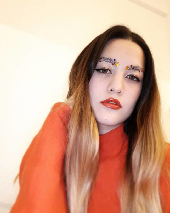 Turn your eyebrows into Christmas trees this Christmas, have you tried them? Picture 13